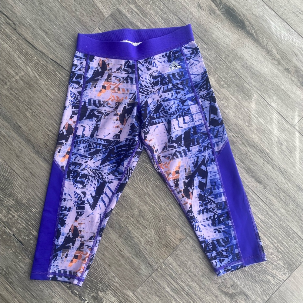 Adidas Techfit Blue/Purple Printed Capri Leggings